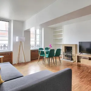 3 Bedrooms Le Marais Beauregard París